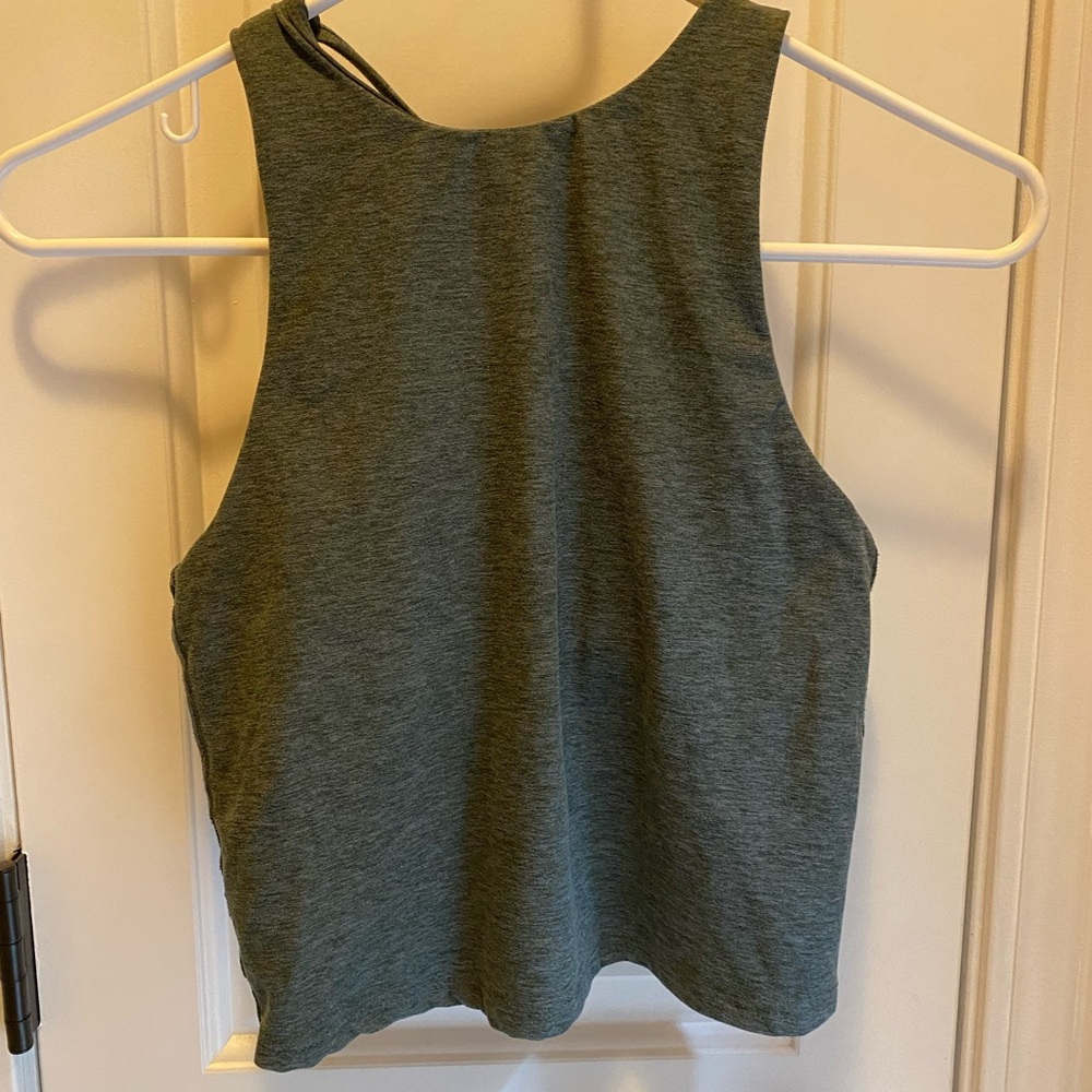 Green Sleeveless Fitted Crop Tank Top